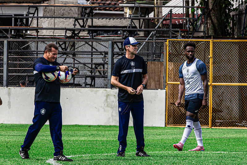 Condé reconheceu segundo tempo ruim do Leão - 