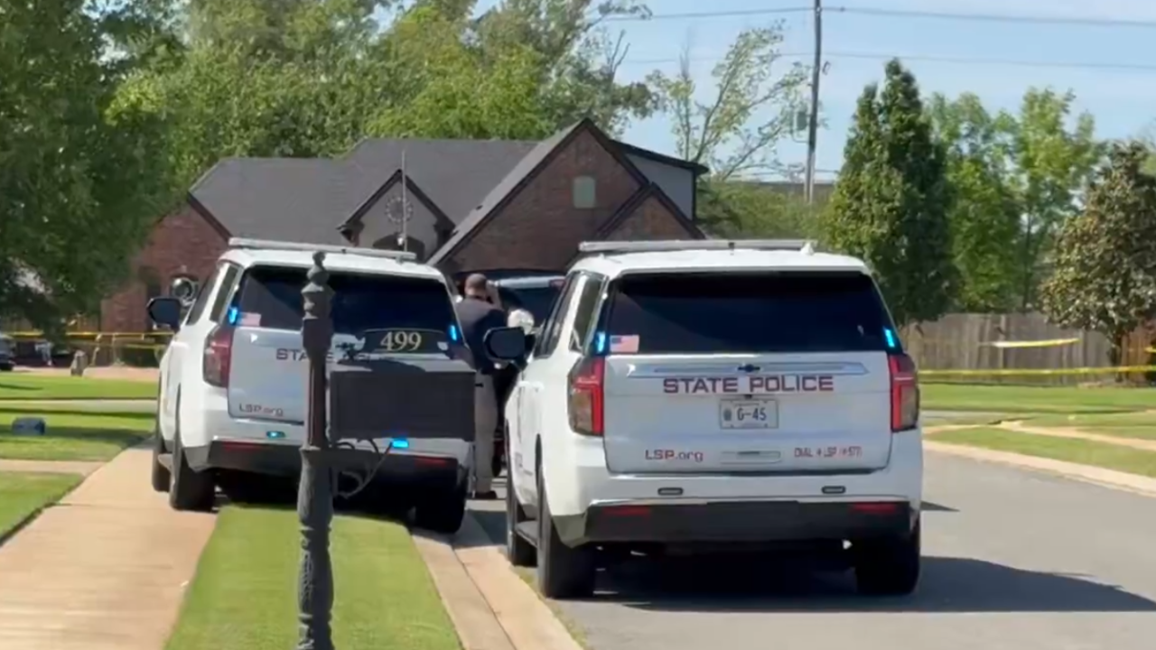 O histórico criminal de Shamar Elkins não apresentava registros recentes de violência física extrema