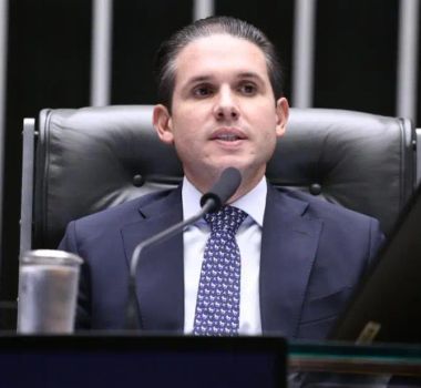 Imagem - Hugo Motta defende decisão do Congresso sobre revisão de penas do 8 de janeiro