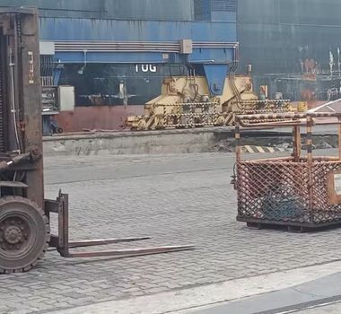 Imagem - Piso cede durante operação e abre cratera no Porto do Pecém, na Grande Fortaleza
