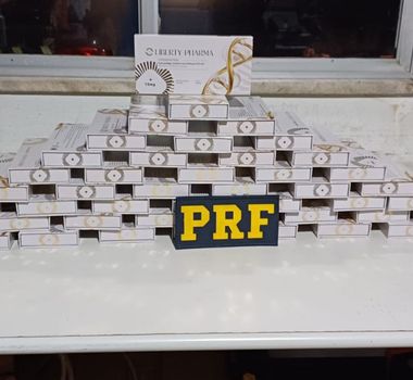 Imagem - Canetas emagrecedoras transportadas em ônibus são apreendidas pela PRF na BR-316