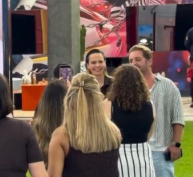 Imagem - Campeã do BBB26, Ana Paula volta à casa para ação com patrocinadores