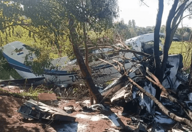 Imagem - Avião cai no Paraguai e US$ 2 milhões desaparecem após saque massivo de moradores