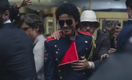 Filme sobre o Rei do Pop pode superar grandes sucessos do gênero já no primeiro fim de semana