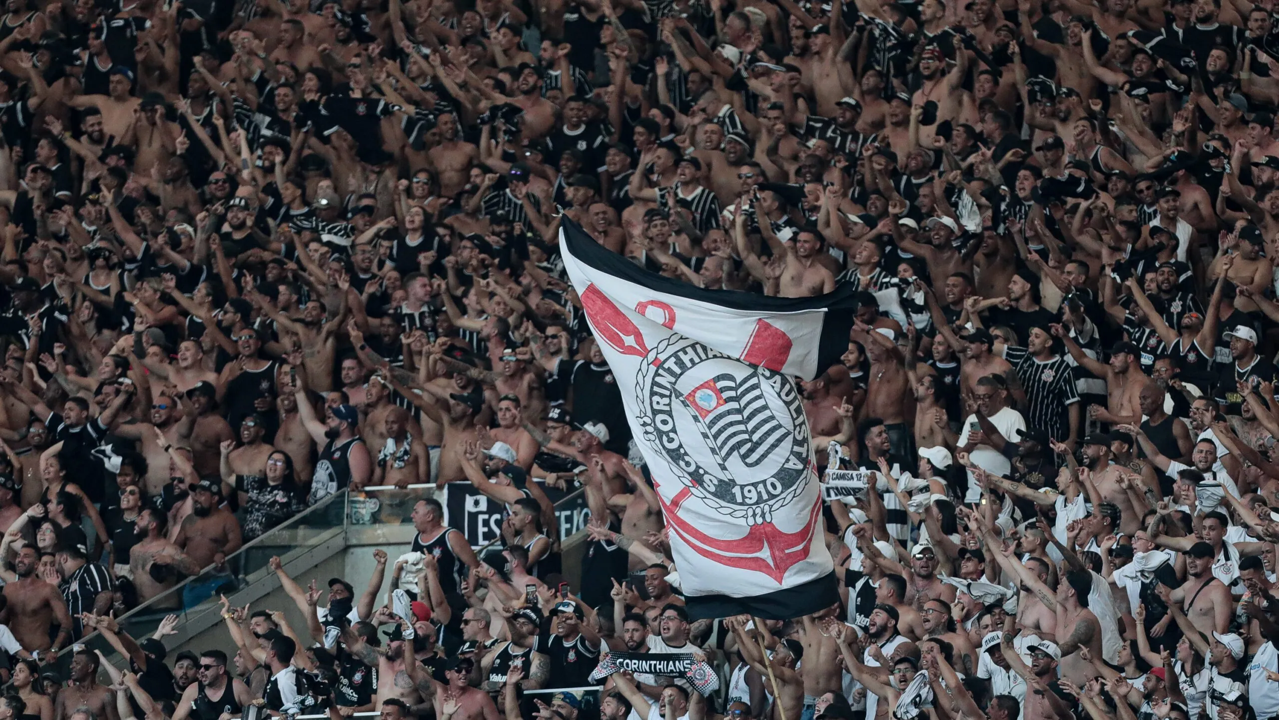 Imagem - Corinthians fecha contas de 2025 com déficit milionário e dívida bruta de R$ 2,7 bilhões