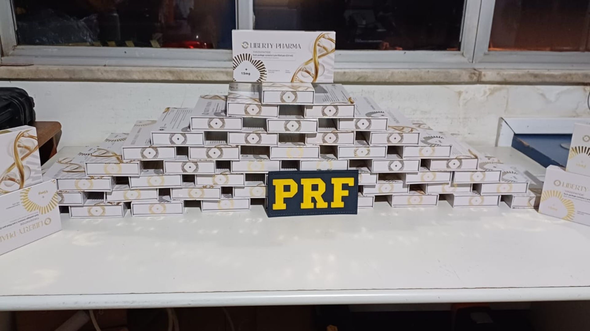 Produto apreendido pela PRF no quilômetro 54 da BR-316.