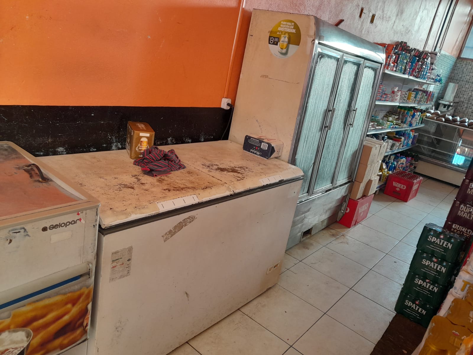 Depósito de bebidas é autuado em flagrante por furto de energia em Ananindeua - 