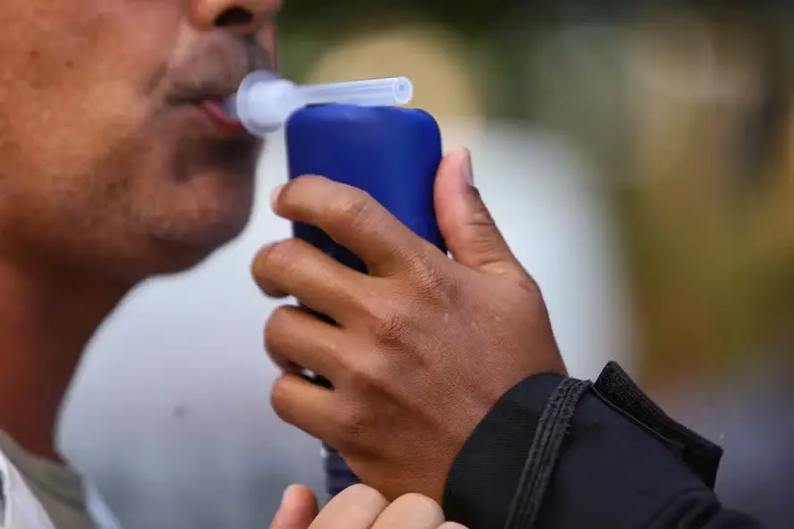 (Teste do Bafômetro)