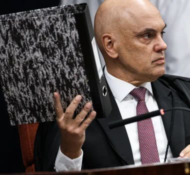Imagem - Moraes manda prender último núcleo de condenados pela trama golpista