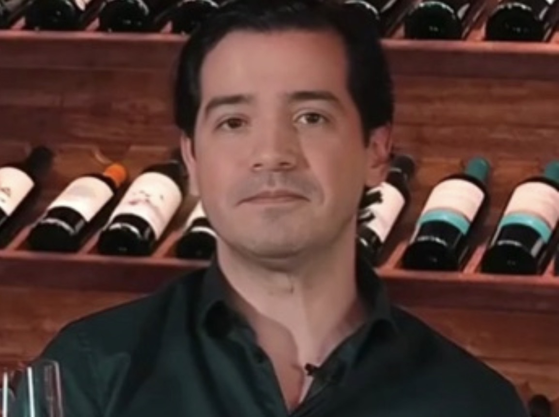 Enófilo, apreciador da boa gastronomia e música, o empresário Rodrigo Aguilera vem recebendo parabéns pela programação de dois anos do Level Jazz Club, idealizado por ele e realizado na vinheria que comanda na Brás, a Grand Cru. 
