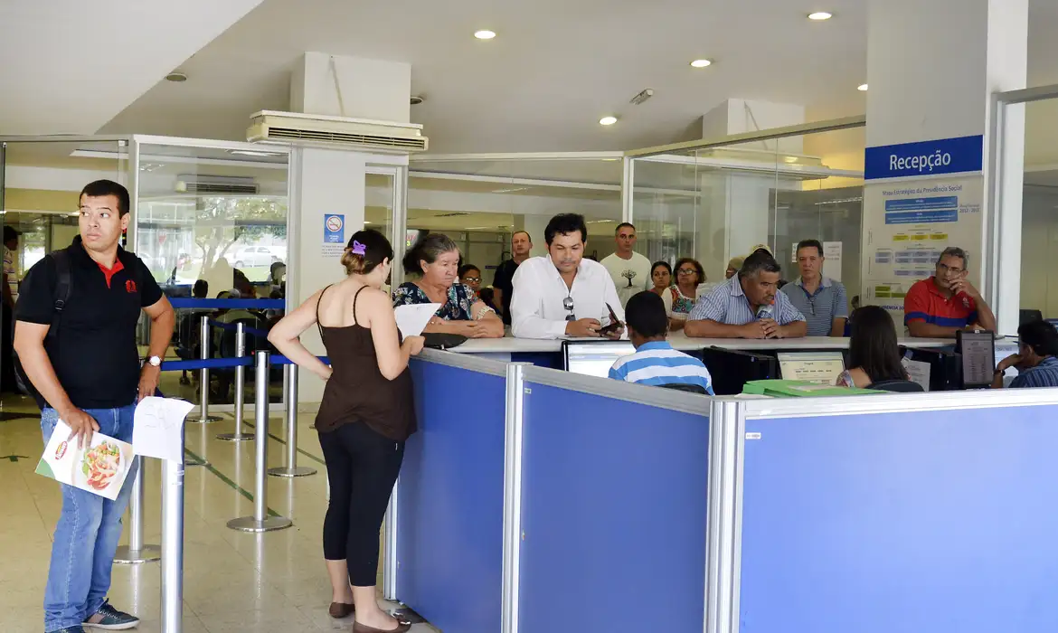 INSS amplia análise e libera auxílio-doença sem perícia presencial para afastamentos de até 90 dias