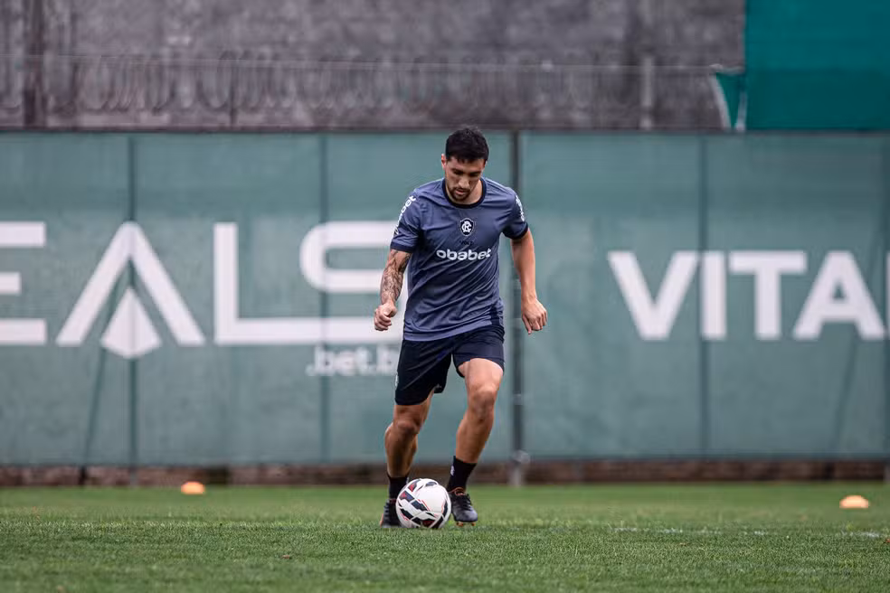 Imagem - Remo condena gesto de zagueiro e anuncia punição interna; saiba mais