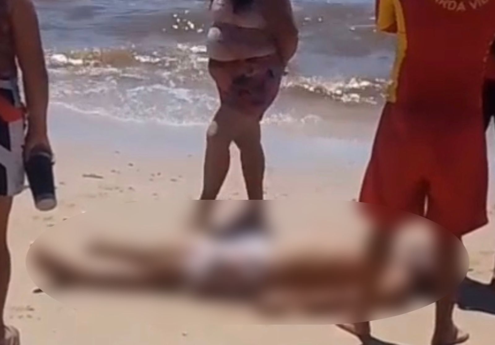 Homem morre após afogamento na Praia Grande, em Outeiro