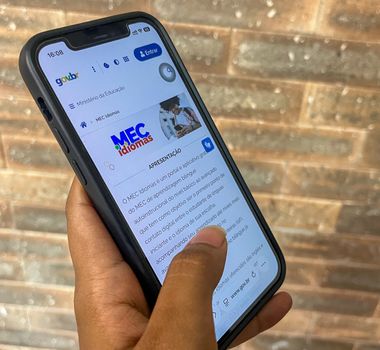 Imagem - MEC lança plataforma gratuita com cursos de inglês e espanhol para estudantes de todo o país
