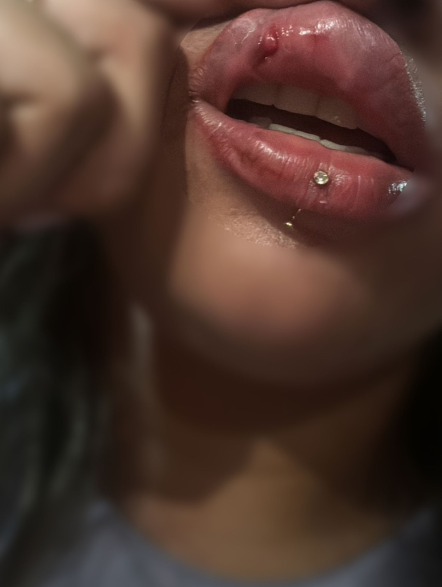 A diretoria destacou ainda que espaços esportivos precisam ser ambientes democráticos, seguros e respeitosos para todas as mulheres.