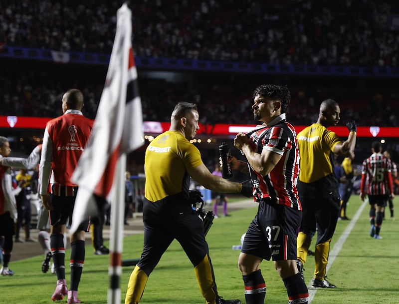 Tricolor visita o Millonarios no estádio El Campín - 