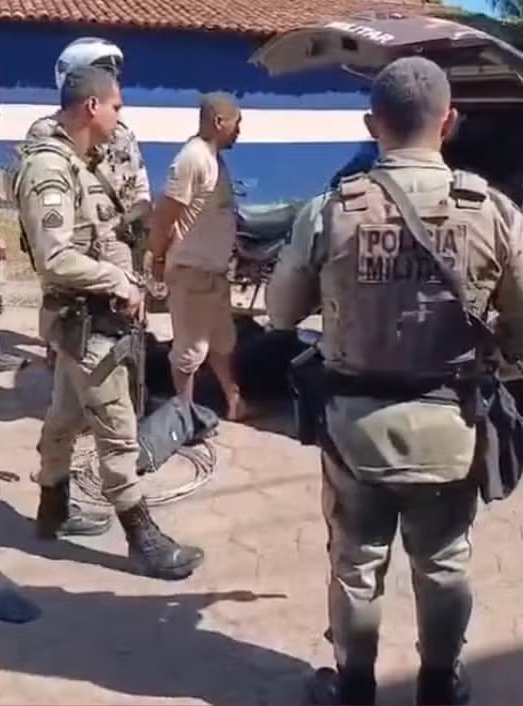 O criminoso invadiu a casa da ex-companheira para praticar o crime