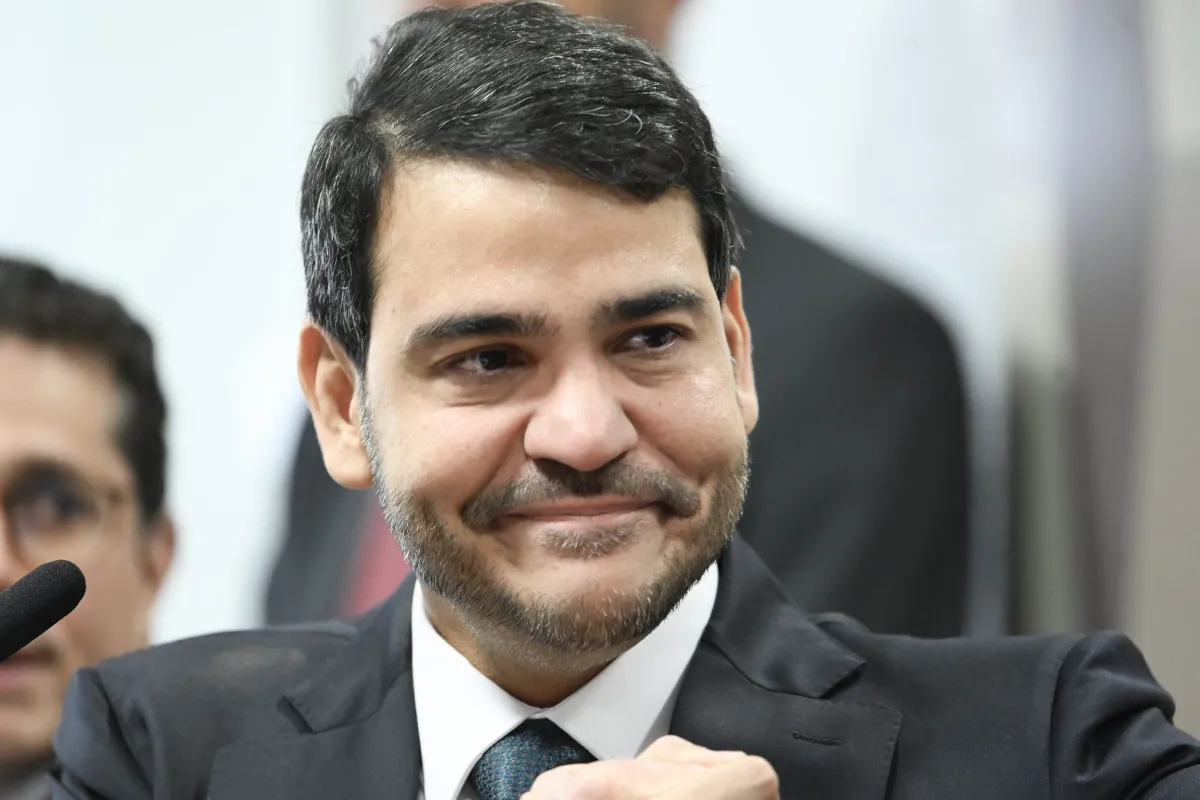 (O Senado Federal rejeitou nesta quarta-feira (29), a indicação do nome do advogado-geral da União, Jorge Messias, para o cargo de ministro do Supremo Tribunal Federal (STF). 