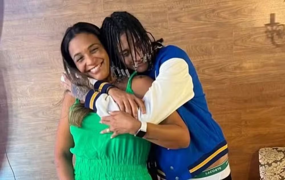 Segundo a polícia, ele continua exercendo forte influência dentro da organização criminosa e seria responsável por movimentar recursos do tráfico