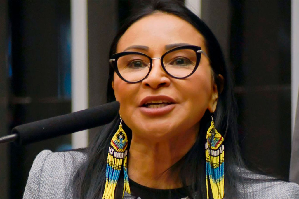 Imagem - TSE cassa mandato de Silvia Waiãpi por uso irregular de verba de campanha