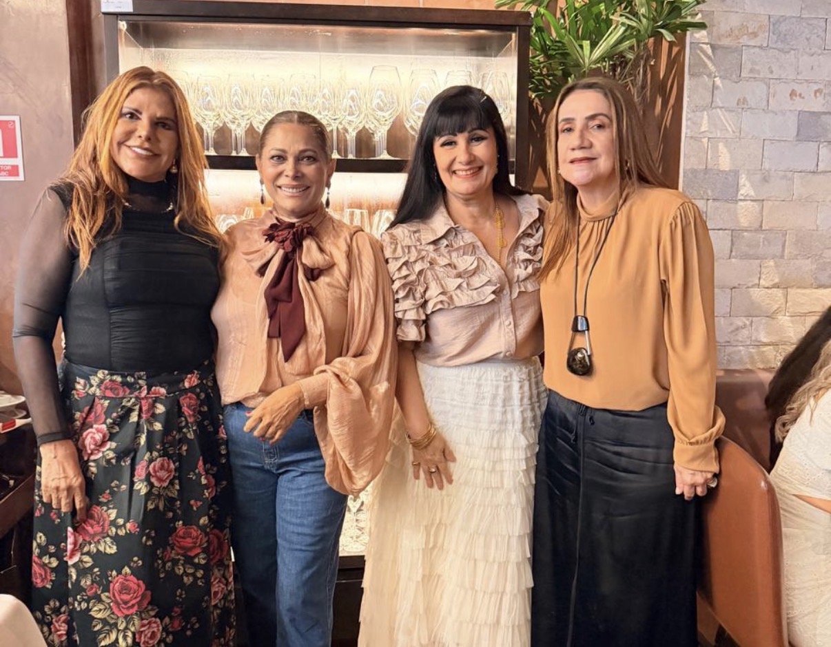Lissandra Olaio, Katia Sadeck, Simone Daibes e Mari Messias