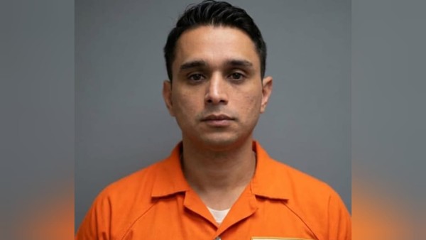 O crime aconteceu em 27 de dezembro de 2022, dentro de um quarto de hotel nos EUA