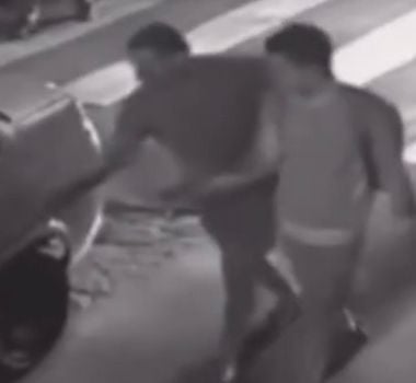 Imagem - Família busca motorista que tentou colocar adolescente à força dentro de carro
