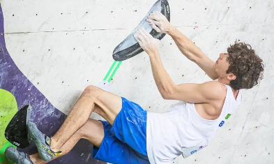 André Macedo estreia na Copa do Mundo de Escalada na China