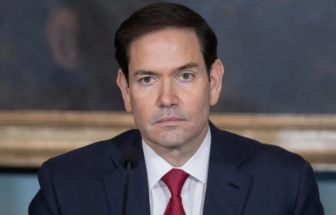 Secretário dos EUA se reunirá com papa Leão após críticas de Trump