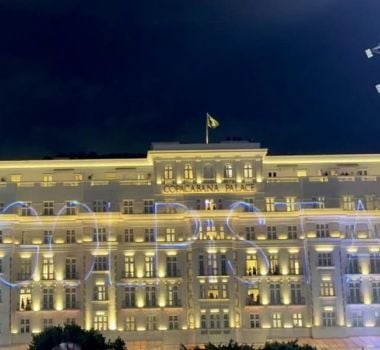Imagem - Protesto em hotel de Shakira chama atenção no Rio