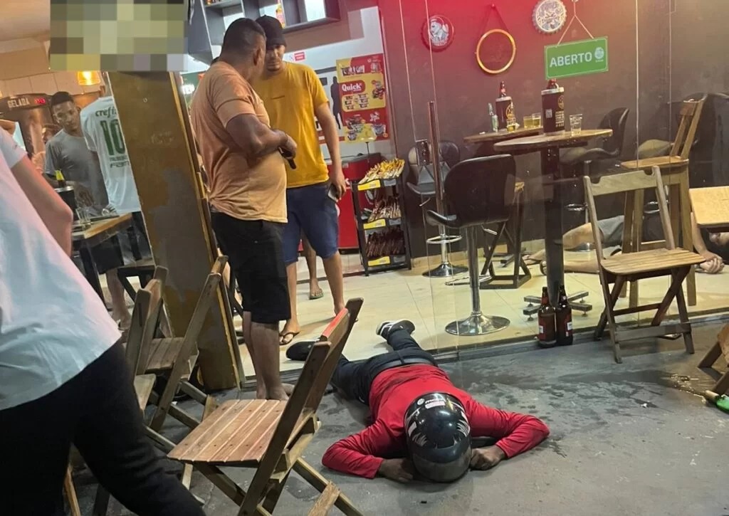 Diante das circunstâncias, a Polícia Civil abriu inquérito para apurar a possível participação do agente no crime