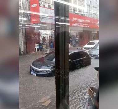 Imagem - Chuva forte causa alagamentos e afeta trânsito no Ver-o-Peso