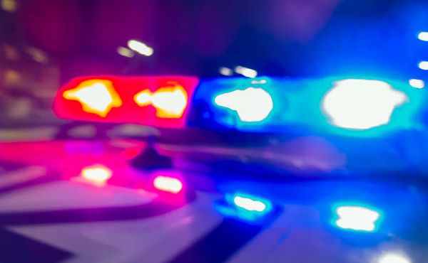 Menino de 3 anos morre após passar horas sozinho dentro de carro, no México