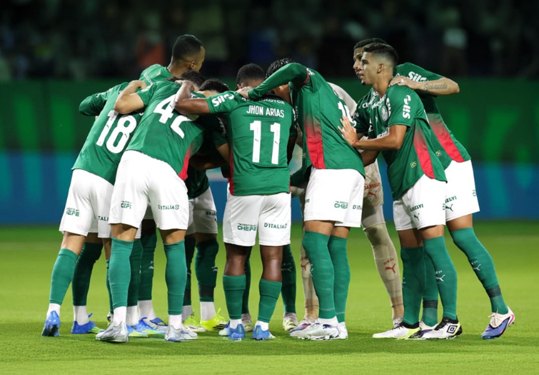 Verdão joga fora de casa em duelo que vale a liderança do grupo - 