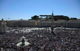 Vaticano publica documento que critica "cura gay" e defende maior acolhimento a pessoas LGBTQIAPN+