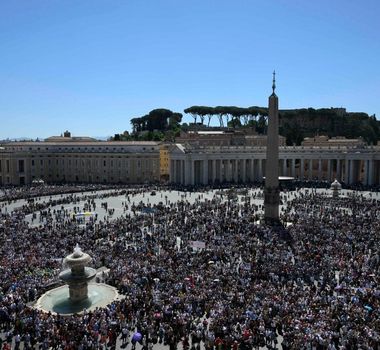 Imagem - Vaticano publica documento que critica "cura gay" e defende maior acolhimento a pessoas LGBTQIAPN+