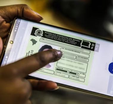 Imagem - Comissão aprova CNH com renovação simplificada, mas mantém exigência de exames médicos