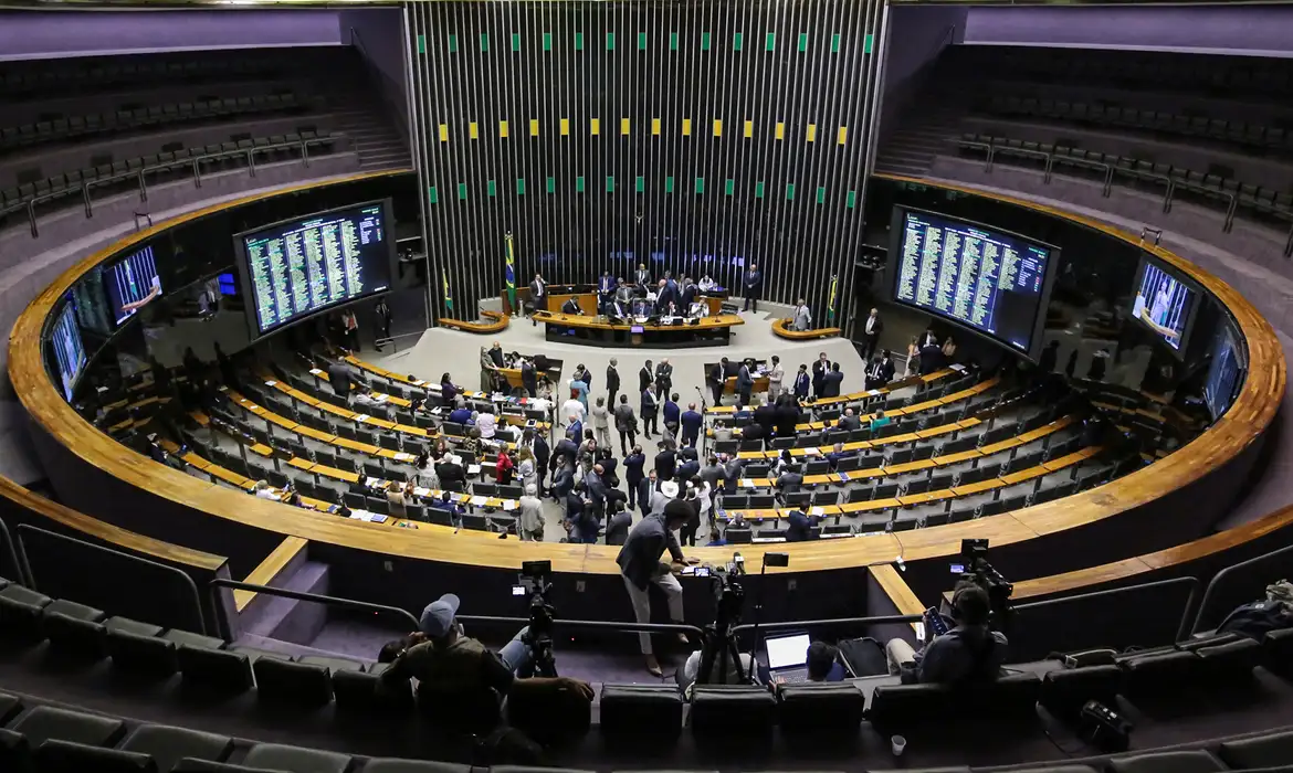 Imagem - Câmara inicia análise de projeto sobre exploração de minerais críticos