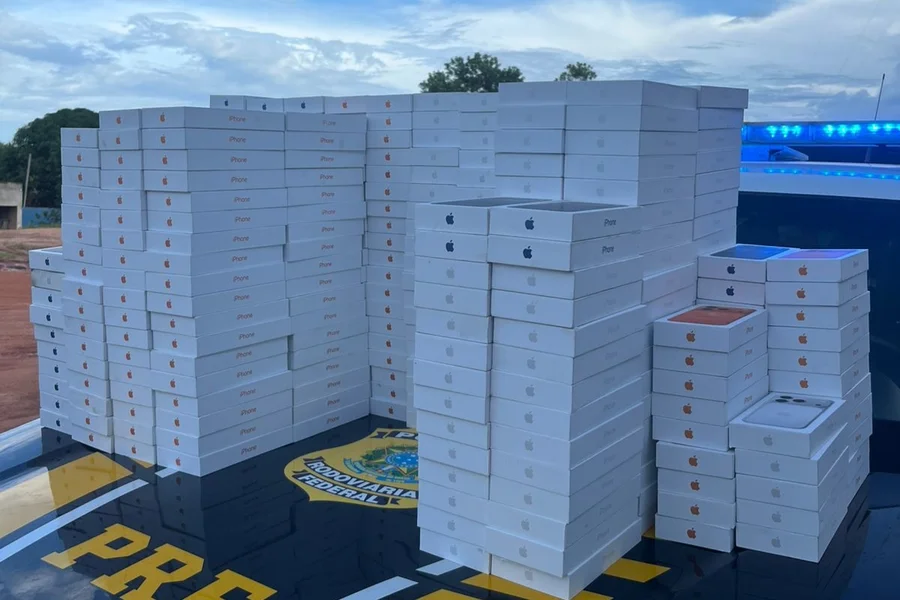 Imagem - Carga de mais de R$ 5 milhões em iPhones é apreendida pela PRF em Roraima