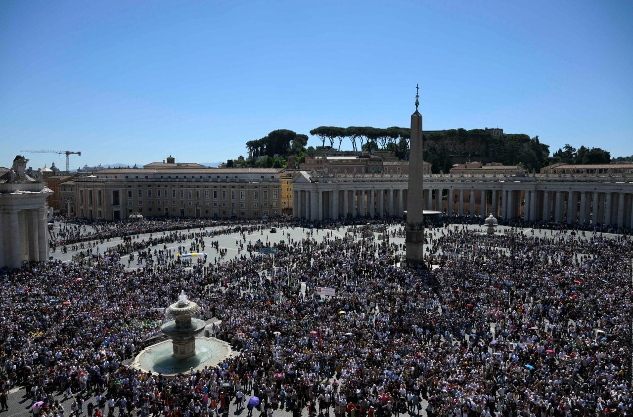Imagem - Vaticano publica documento que critica "cura gay" e defende maior acolhimento a pessoas LGBTQIAPN+