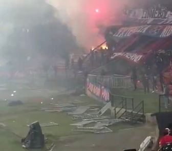 Imagem - Jogo entre Independiente Medellín e Flamengo é cancelado após invasão e caos no estádio