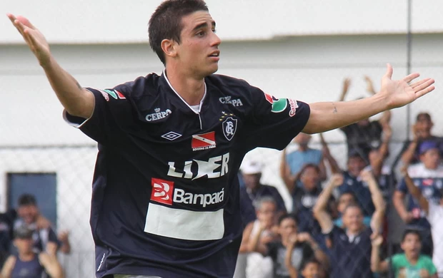 Atacante Thiago Galhardo se envolveu em confusão no Remo