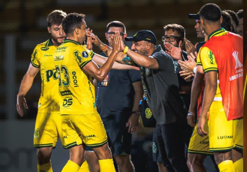 Mirassol recebe a LDU no Maião - 