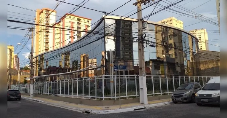 O prédio localizado no bairro do Reduto, centro da capital paraense, abriga cursos técnicos, cursos de qualificação profissional e aperfeiçoamento