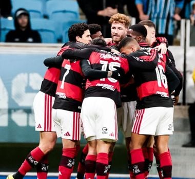 Imagem - Flamengo vence o Grêmio fora de casa e encosta no Palmeiras na liderança do Brasileirão