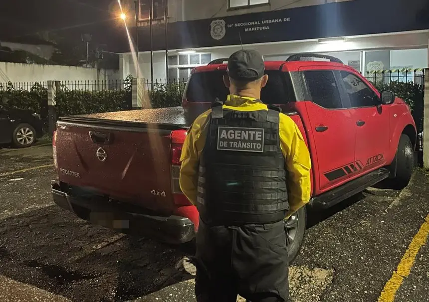 Imagem - Caminhonete roubada é recuperada durante fiscalização na BR-316, em Marituba