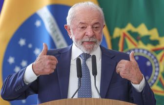 Lula assina MP e zera imposto federal sobre a “taxa das blusinhas”