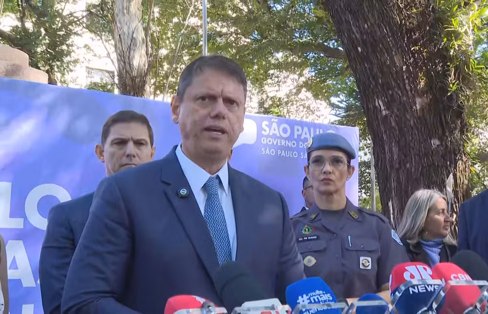Acidente com tubulação de gás deixou um morto, feridos e destruiu imóveis na Zona Oeste de São Paulo