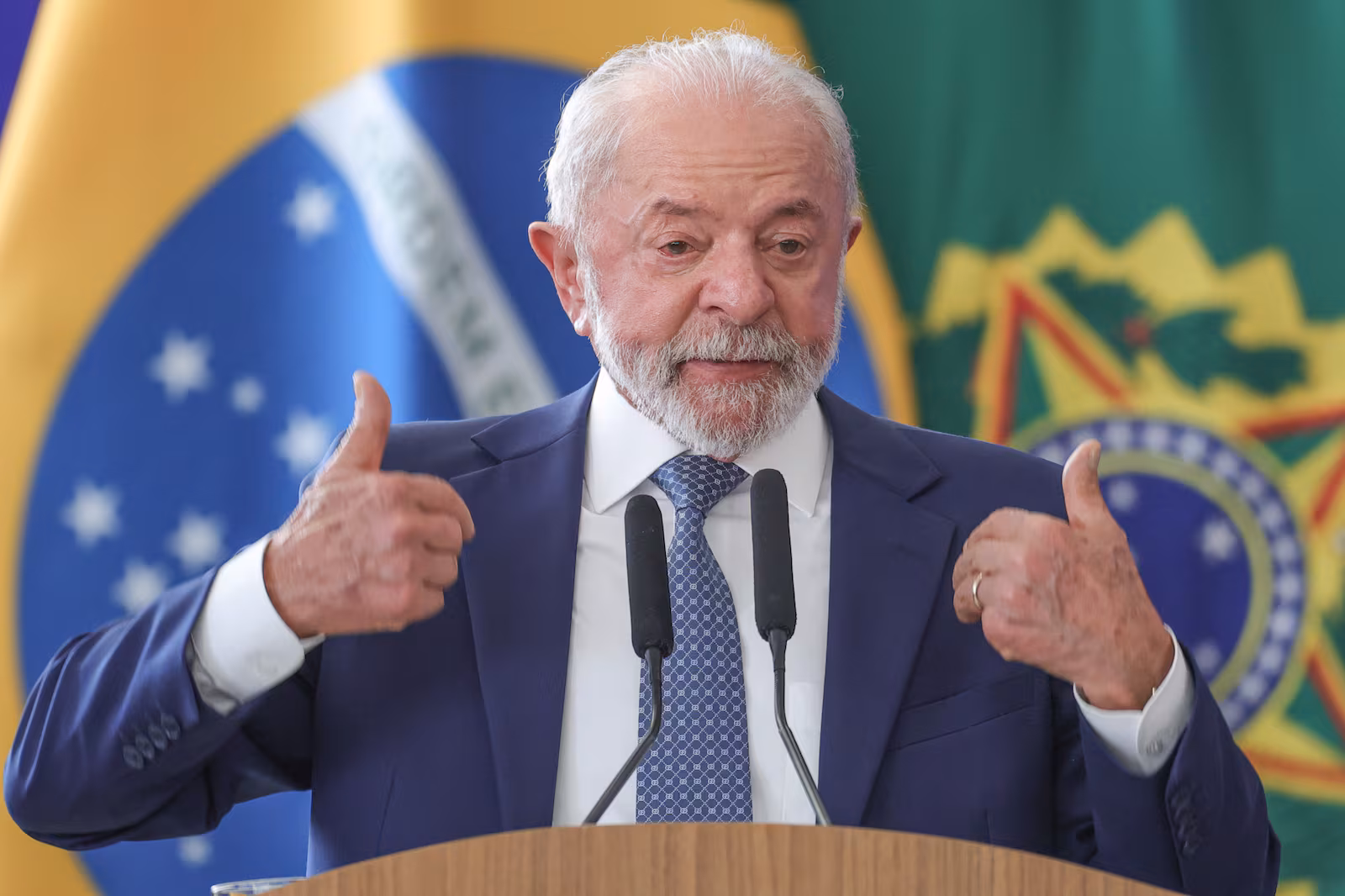 Imagem - Lula assina MP e zera imposto federal sobre a “taxa das blusinhas”