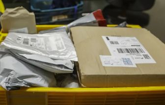 Governo anuncia fim da “taxa das blusinhas” para compras internacionais